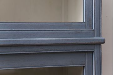 アンティーク家具　アンティークペイント　大きな重ねガラス戸収納棚