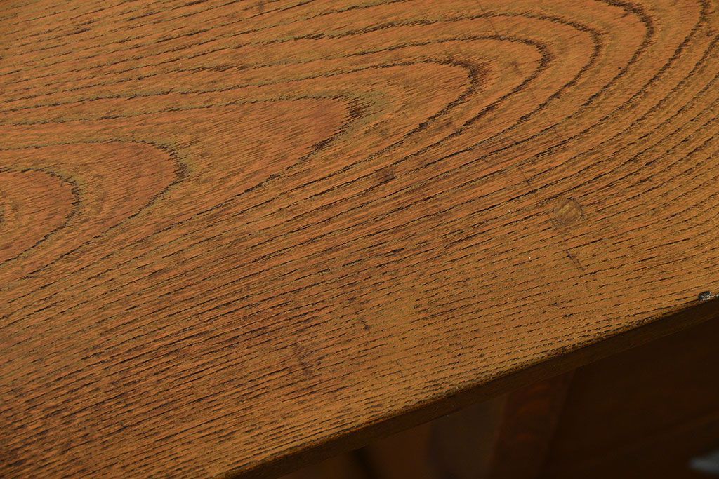 アンティーク家具　アンティーク　古い木製の小ぶりなデスク(片袖机)