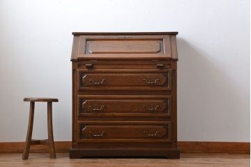 ヴィンテージ家具　ビンテージ　オーク材の高級ライティングビューロー