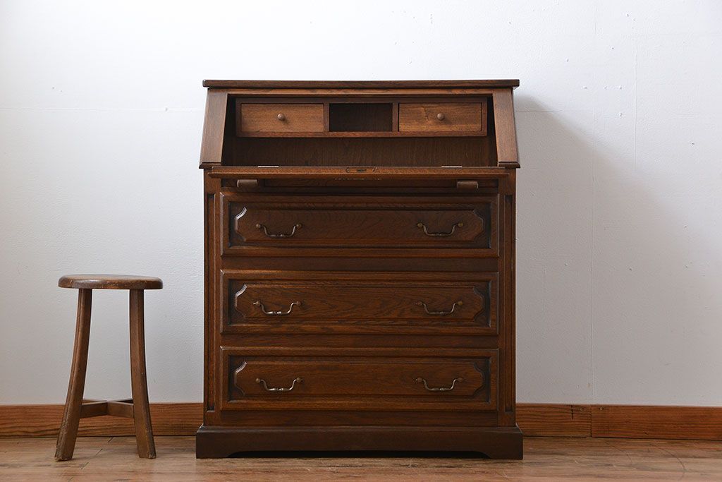 ヴィンテージ家具　ビンテージ　オーク材の高級ライティングビューロー