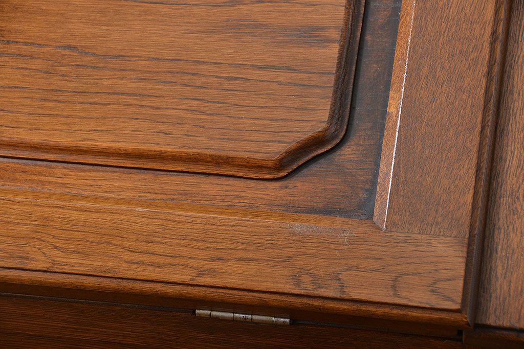 ヴィンテージ家具　ビンテージ　オーク材の高級ライティングビューロー