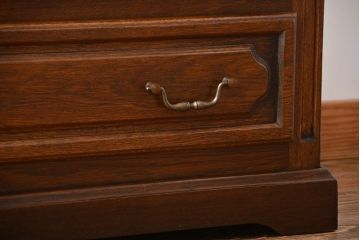 ヴィンテージ家具　ビンテージ　オーク材の高級ライティングビューロー