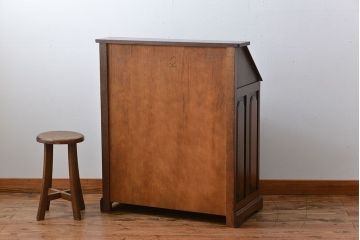 ヴィンテージ家具　ビンテージ　オーク材の高級ライティングビューロー
