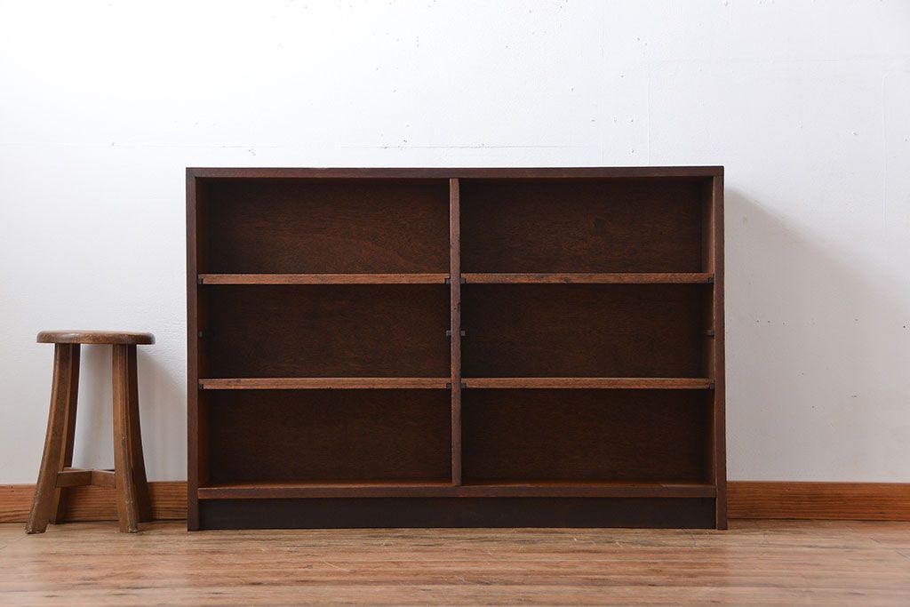 アンティーク家具　アンティーク　古い木製のシンプルな薄型本棚(1)