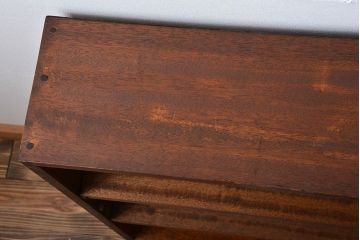 アンティーク家具　アンティーク　古い木製のシンプルな薄型本棚(1)