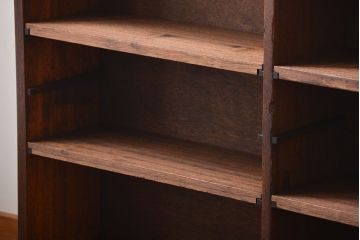 アンティーク家具　アンティーク　古い木製のシンプルな薄型本棚(1)