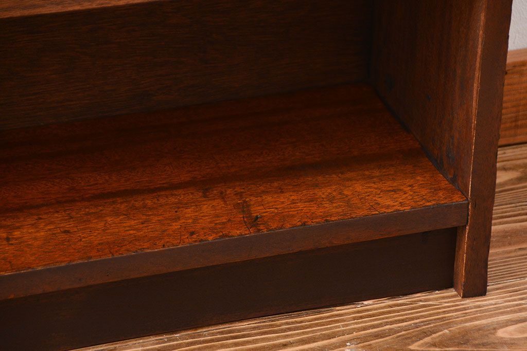 アンティーク家具　アンティーク　古い木製のシンプルな薄型本棚(1)