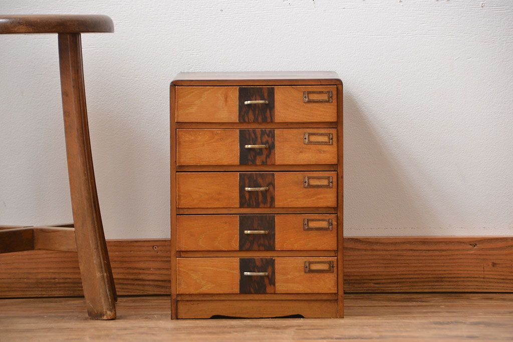 レトロ家具　昭和レトロ　ネームプレート付き!古い木製のアンティーク小引き出し