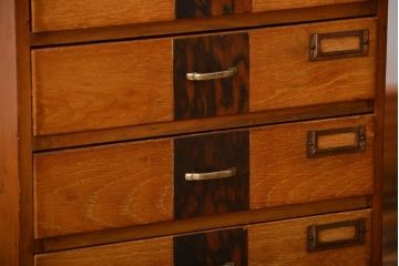 レトロ家具　昭和レトロ　ネームプレート付き!古い木製のアンティーク小引き出し