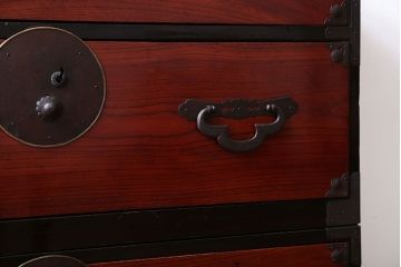 アンティーク家具　古民具・骨董　前面欅材!漆の綺麗な重ね衣装箪笥