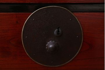 アンティーク家具　古民具・骨董　前面欅材!漆の綺麗な重ね衣装箪笥