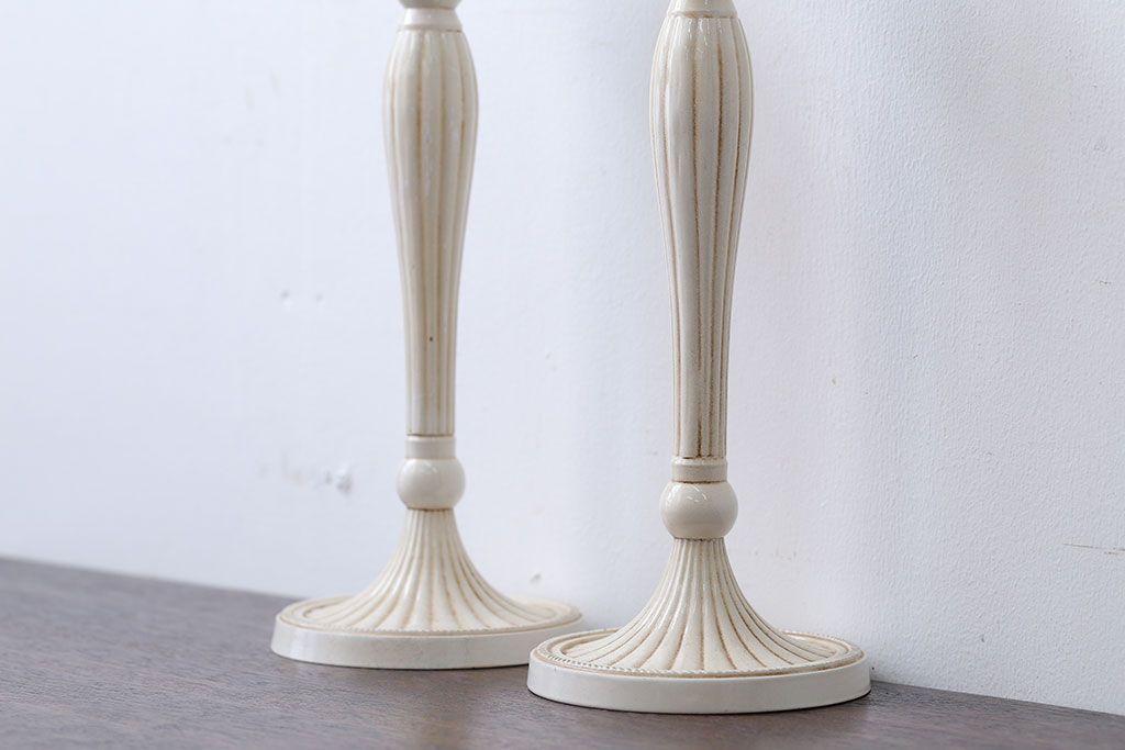 アンティーク雑貨　アンティーク調　イギリス輸入品　背の高いおしゃれなキャンドルスタンドペアセット