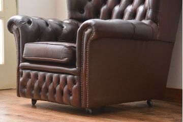 アンティーク家具　イギリスアンティーク　本革1人掛けチェスターフィールドソファ