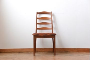 ヴィンテージ家具　北欧ビンテージ　G-PLAN(ジープラン)　おしゃれなラダーバックチェア(ダイニングチェア)(2)
