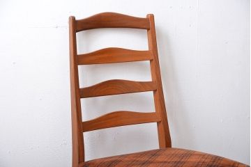 ヴィンテージ家具　北欧ビンテージ　G-PLAN(ジープラン)　おしゃれなラダーバックチェア(ダイニングチェア)(2)