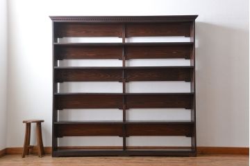 アンティーク家具　和製アンティーク　古い木製の上質な高級本棚