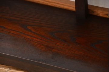 アンティーク家具　和製アンティーク　古い木製の上質な高級本棚