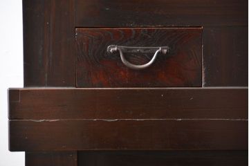 アンティーク家具　古民具・骨董　京都産の重厚な二段重ね六尺水屋箪笥