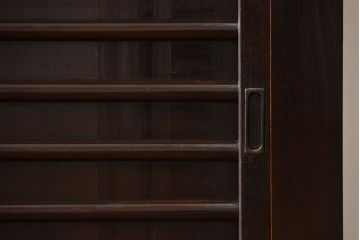 アンティーク家具　古民具・骨董　京都産の重厚な二段重ね六尺水屋箪笥