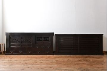 アンティーク家具　古民具・骨董　京都産の重厚な二段重ね六尺水屋箪笥