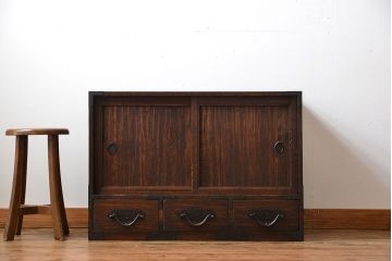 アンティーク家具　アンティーク　桐材!金具が立派な時代箪笥ローボード(1、桐箪笥、桐たんす)