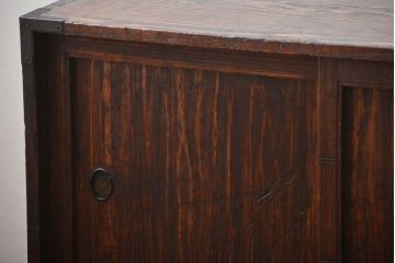 アンティーク家具　アンティーク　桐材!金具が立派な時代箪笥ローボード(1、桐箪笥、桐たんす)