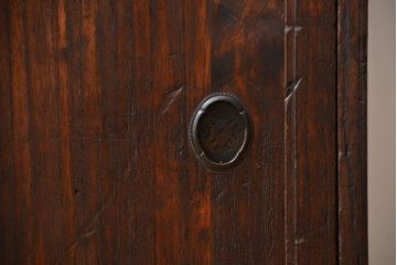 アンティーク家具　アンティーク　桐材!金具が立派な時代箪笥ローボード(1、桐箪笥、桐たんす)