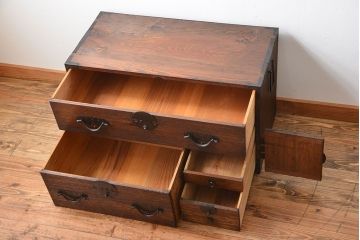 アンティーク家具　アンティーク　桐材!金具が立派な時代箪笥ローボード(2、桐箪笥、桐たんす)