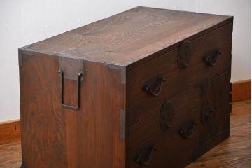 アンティーク家具　アンティーク　桐材!金具が立派な時代箪笥ローボード(2、桐箪笥、桐たんす)