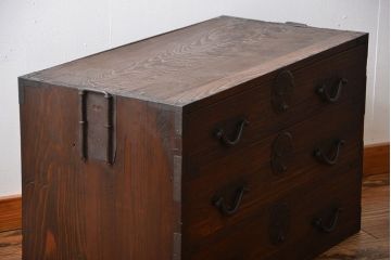 アンティーク家具　アンティーク　桐材!金具が立派な時代箪笥ローボード(3、桐箪笥、桐たんす)