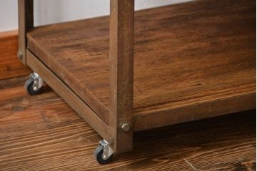 レトロ家具　昭和レトロ　古材と古いアイアンのアンティークキャスターワゴン