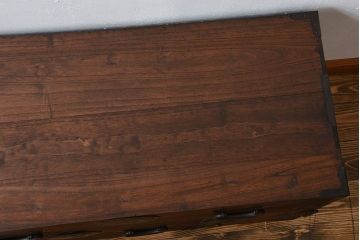 アンティーク家具　和製アンティーク　シンプルな丸金具の時代箪笥ローボード(1)