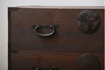 アンティーク家具　和製アンティーク　シンプルな丸金具の時代箪笥ローボード(2)