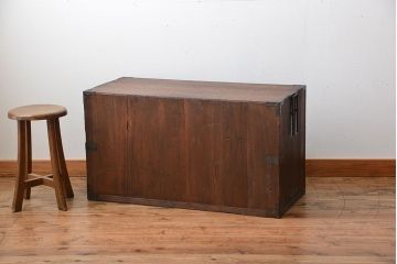 アンティーク家具　和製アンティーク　シンプルな丸金具の時代箪笥ローボード(2)