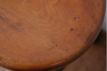 レトロ家具　昭和レトロ　飴色のかわいいアンティーク丸スツール