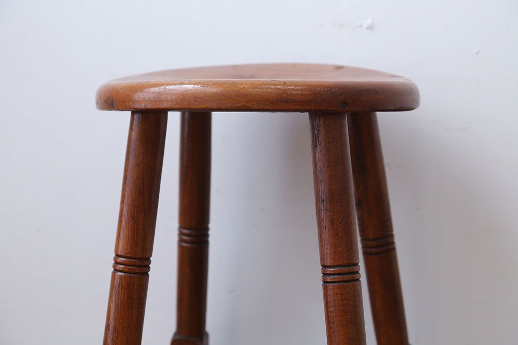 レトロ家具　昭和レトロ　飴色のかわいいアンティーク丸スツール