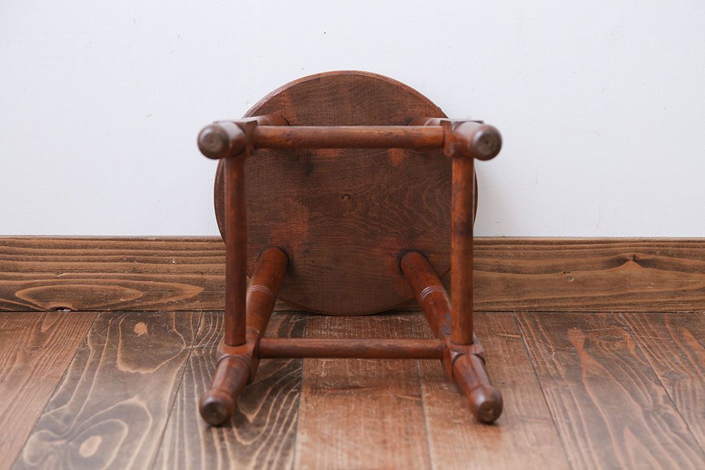 レトロ家具　昭和レトロ　飴色のかわいいアンティーク丸スツール