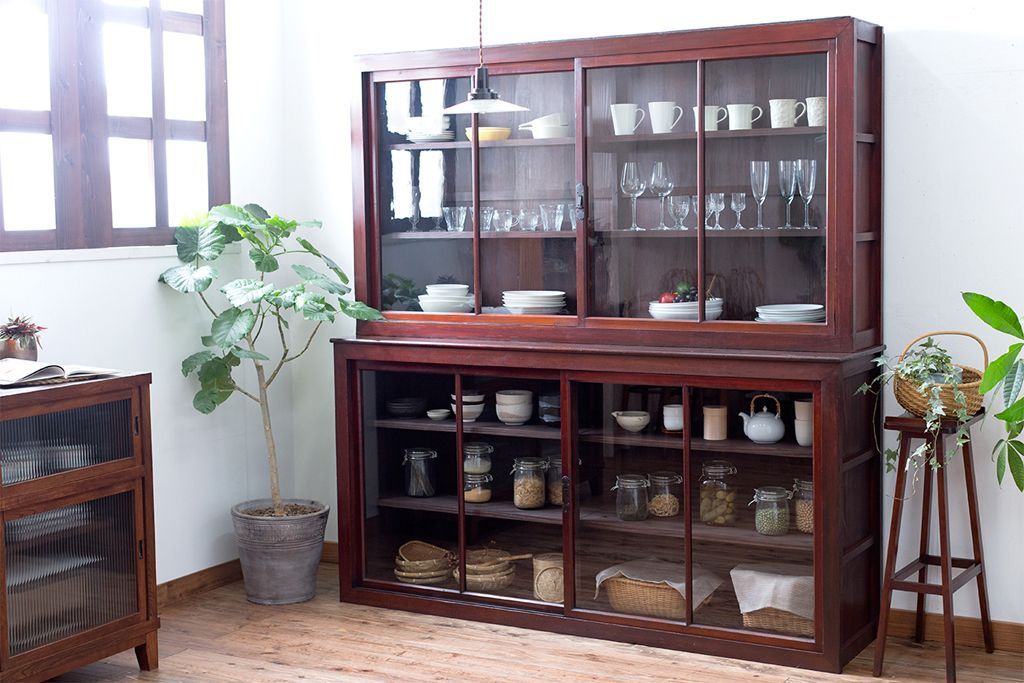 アンティーク家具　和製アンティーク　古い木製の引き戸付き大型重ね収納棚