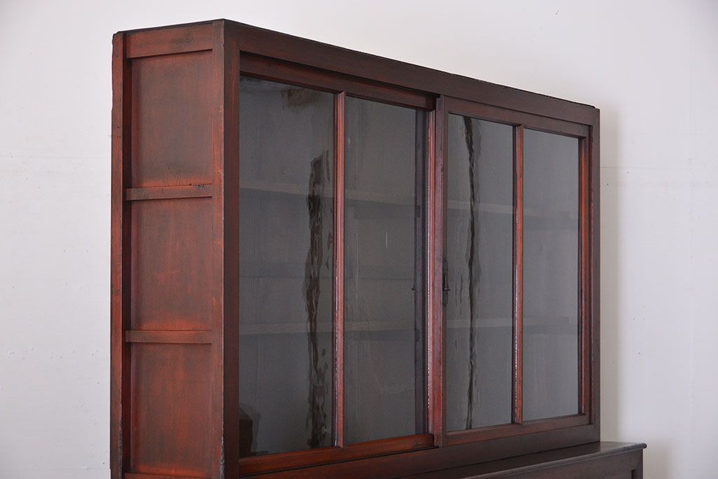 アンティーク家具　和製アンティーク　古い木製の引き戸付き大型重ね収納棚