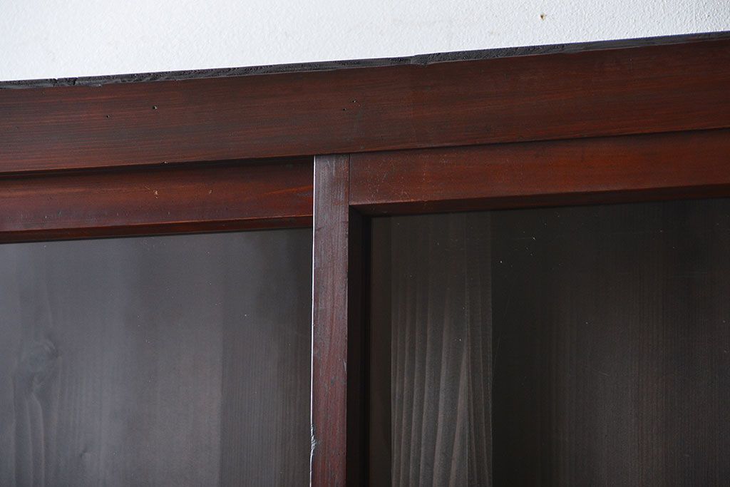 アンティーク家具　和製アンティーク　古い木製の引き戸付き大型重ね収納棚