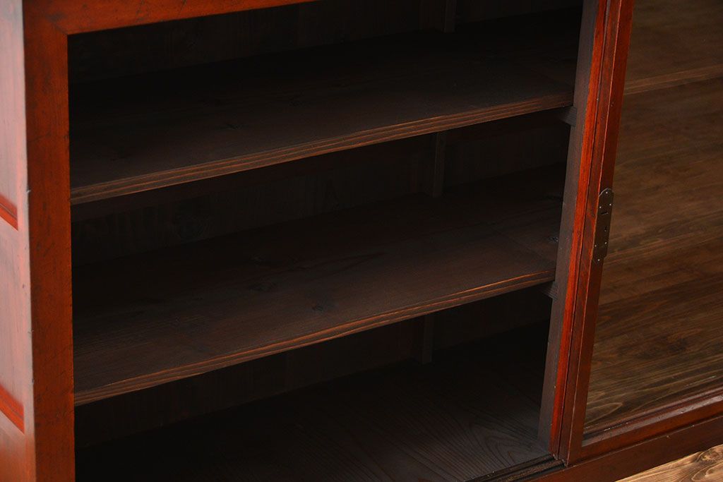 アンティーク家具　和製アンティーク　古い木製の引き戸付き大型重ね収納棚