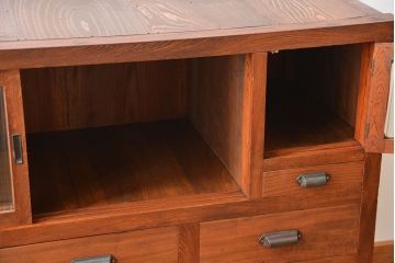 アンティーク家具　和製アンティーク　モールガラス入り!前面欅材の大ぶりな脚付き収納棚