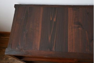 アンティーク家具　和製アンティーク　モールガラス入り!前面欅材の大ぶりな脚付き収納棚(2)