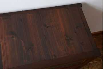 アンティーク家具　和製アンティーク　モールガラス入り!前面欅材の大ぶりな脚付き収納棚(2)