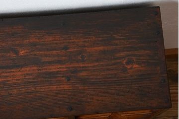 レトロ家具　昭和レトロ　古い木製の小ぶりなアンティーク縦型書類棚(カルテケース)