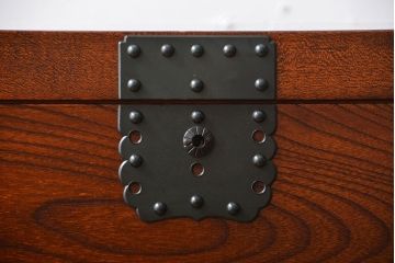 中古　民芸家具　欅材!重量感のある高級帳場箪笥