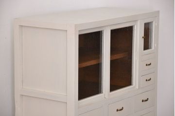 アンティーク家具　アンティーク　気泡ガラス入り脚付きペイント収納棚(キッチンキャビネット)