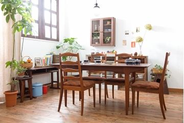 ヴィンテージ家具　【北欧ビンテージ・ダイニングテーブル】　ローズウッド材!シンプルでおしゃれな高級ダイニングテーブル