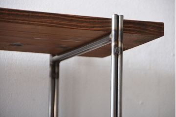 ラフジュオリジナル アイアンの薄型飾り棚【中】(陳列棚、アイアンラック)