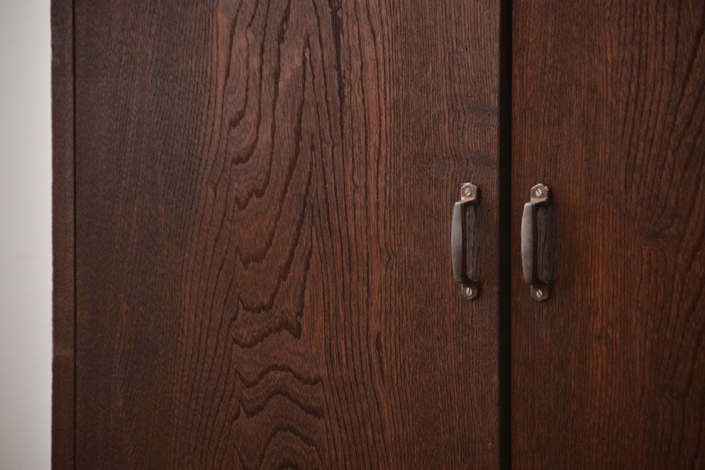 アンティーク家具　和製アンティーク　古い無垢材の木製戸棚